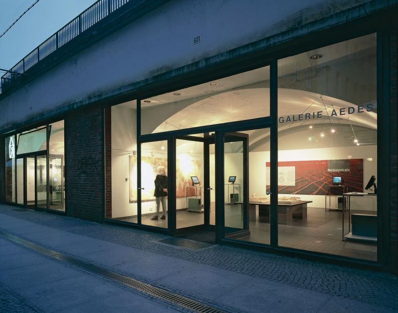 Ausstellungskonzept und Katalog â€¢ Bestimmte Bauten | fÃ¼r SIAT Architekten und Ingenieure, Galerie Aedes, Berlin