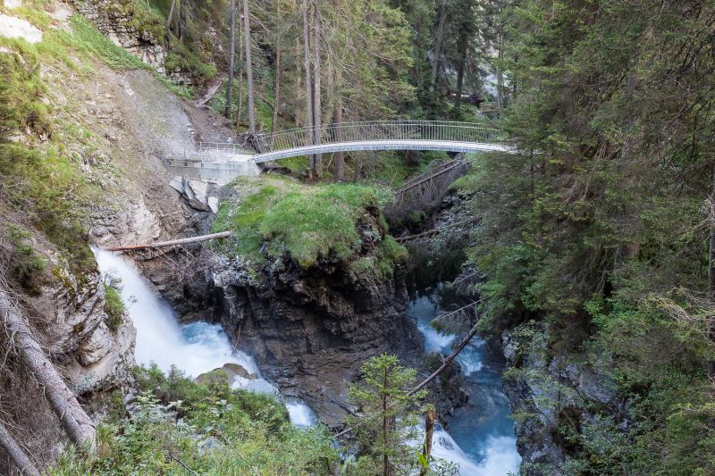 Wasserfallbruecke, Trutg dil Flem, Switzerland